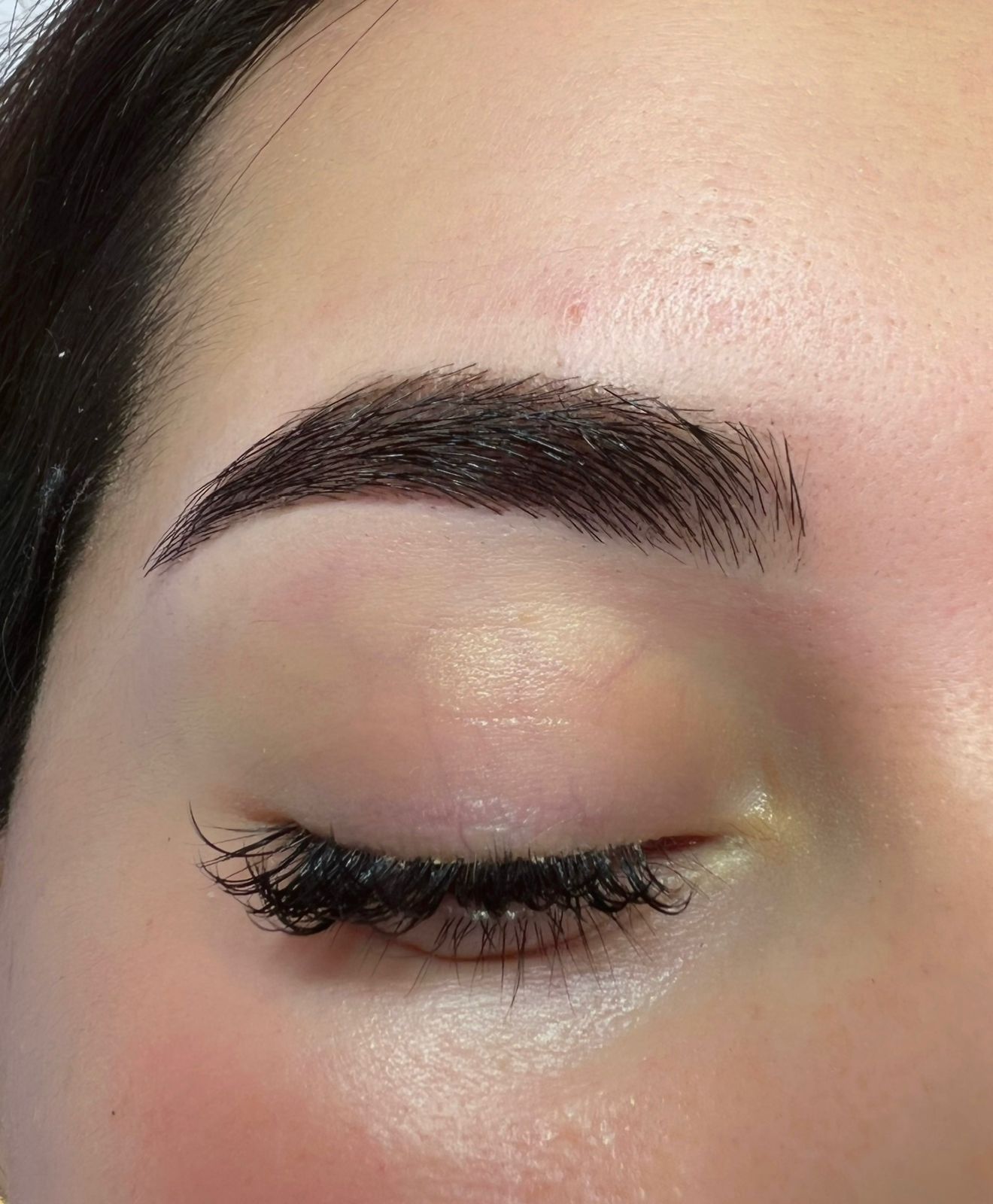 Perfilado de cejas y maquillaje temporal con Henna y/o Tinte - Imagen 3